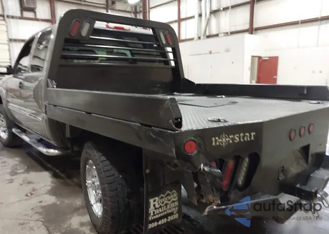 2006 GMC Sierra K2500 Heavy Duty from USA, damaged, VIN 1GTHK29U66E226151